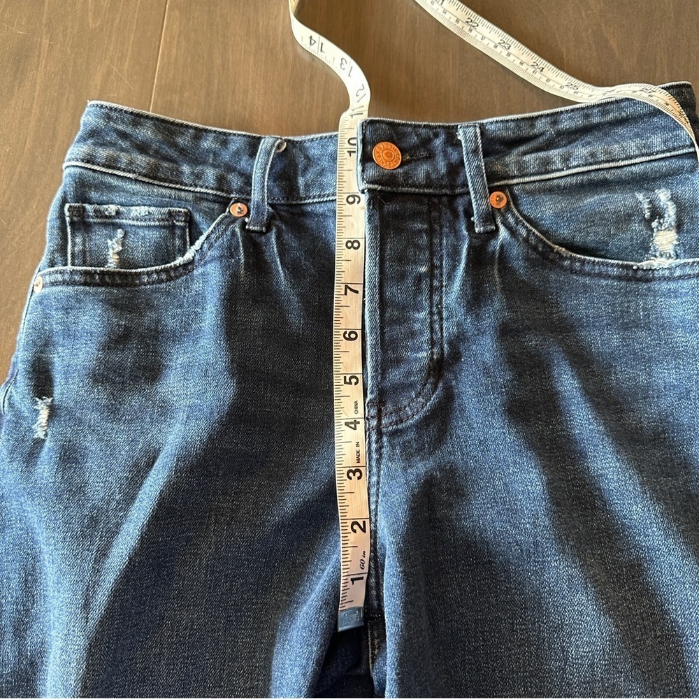 Express Boyfriend Mid Rise  Button Front Distressed Jeans 2 - Picture 12 of 12